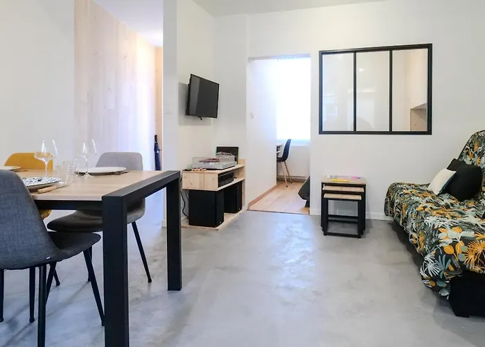 Maison De Pecheur Renovee Quartier La Chaume - 4 Personnes * 莱萨布勒-多洛讷