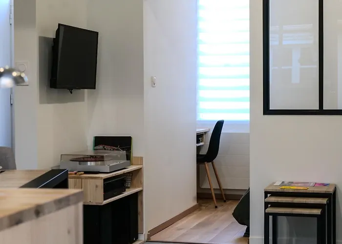 Maison De Pecheur Renovee Quartier La Chaume - 4 Personnes * 莱萨布勒-多洛讷